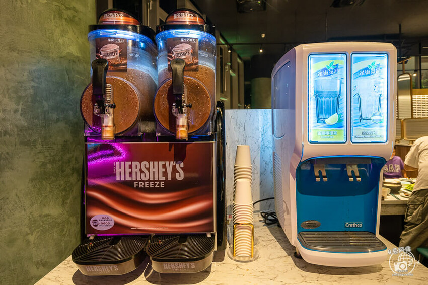 台中太平火鍋推薦「爽爽涮涮鍋」吃到飽超佛心價格，湯底 肉品選擇超多。