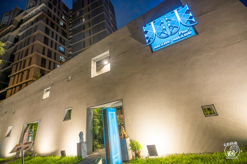 台中太平火鍋推薦「爽爽涮涮鍋」吃到飽超佛心價格，湯底 肉品選擇超多。