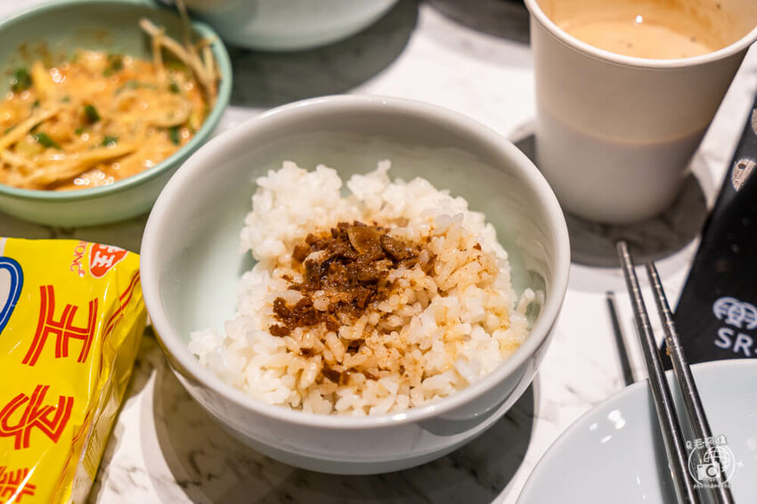 台中太平火鍋推薦「爽爽涮涮鍋」吃到飽超佛心價格，湯底 肉品選擇超多。