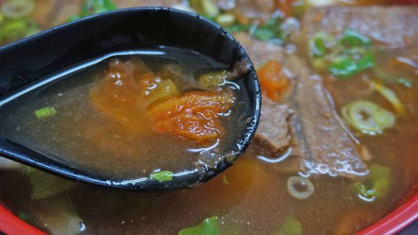 【台北美食】93蕃茄牛肉麵-好吃到爆表的必吃美食店家