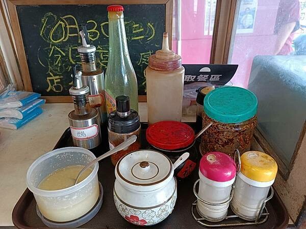 銅板價飽足餐！古早味大牌檔必吃汕頭乾麵 肉骨湯。