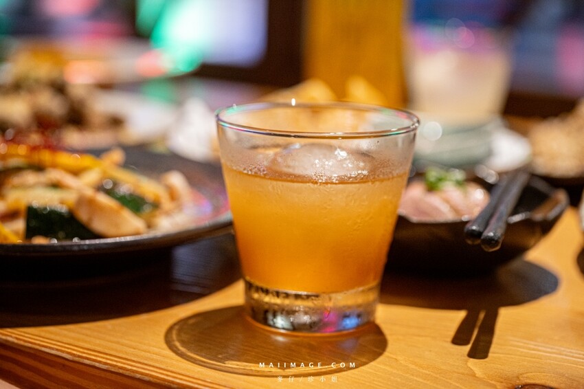 台北熱炒推薦！台日美食「昭和台灣小熱炒居酒屋」三層樓獨棟超Chill體驗。