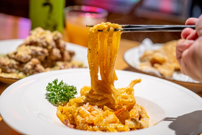 台北熱炒推薦！台日美食「昭和台灣小熱炒居酒屋」三層樓獨棟超Chill體驗。