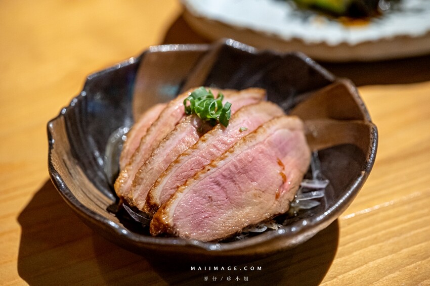 台北熱炒推薦！台日美食「昭和台灣小熱炒居酒屋」三層樓獨棟超Chill體驗。