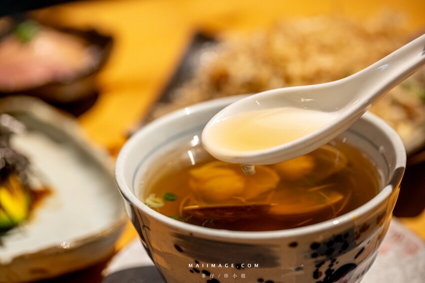 台北熱炒推薦！台日美食「昭和台灣小熱炒居酒屋」三層樓獨棟超Chill體驗。