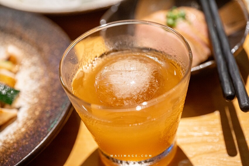 台北熱炒推薦！台日美食「昭和台灣小熱炒居酒屋」三層樓獨棟超Chill體驗。