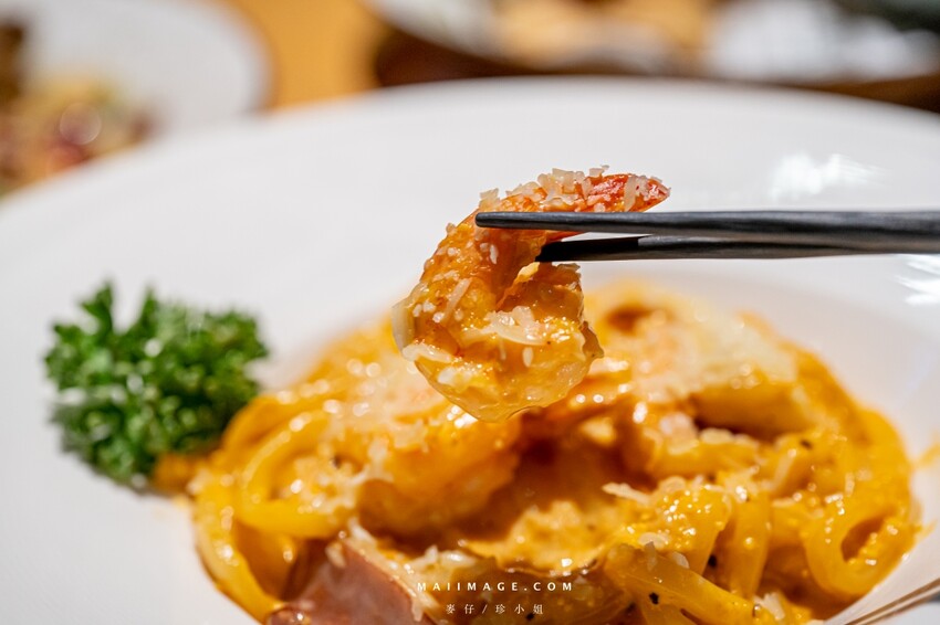 台北熱炒推薦！台日美食「昭和台灣小熱炒居酒屋」三層樓獨棟超Chill體驗。