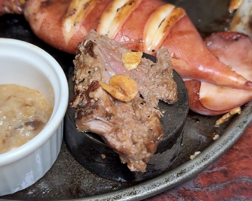 牛室炙燒牛排｜全台最有誠意平價牛排館！100%原塊肉，最低$369爽吃豐富自助吧