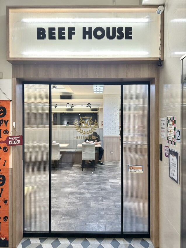 牛室炙燒牛排｜全台最有誠意平價牛排館！100%原塊肉，最低$369爽吃豐富自助吧