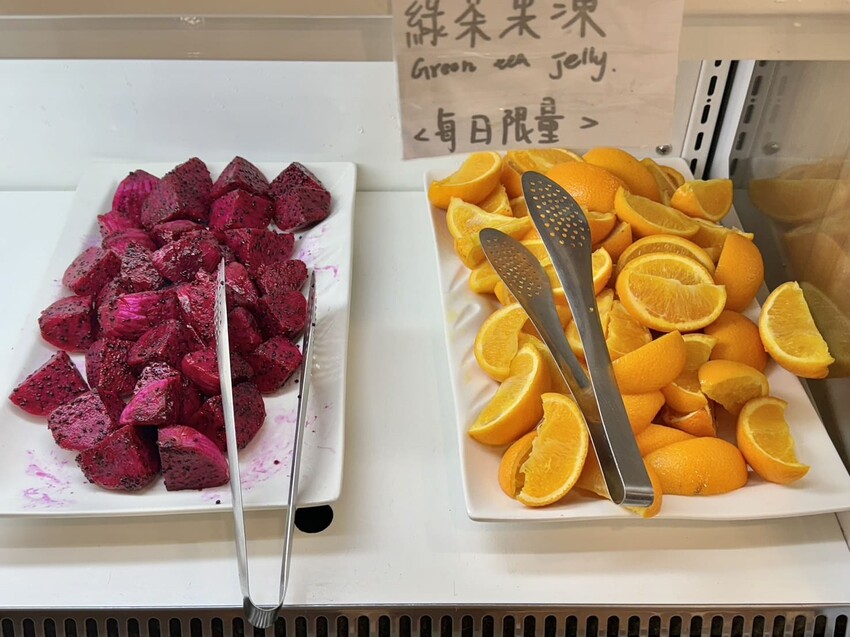 牛室炙燒牛排｜全台最有誠意平價牛排館！100%原塊肉，最低$369爽吃豐富自助吧