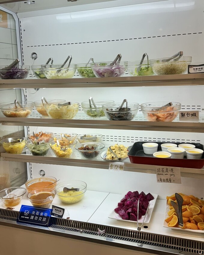 牛室炙燒牛排｜全台最有誠意平價牛排館！100%原塊肉，最低$369爽吃豐富自助吧