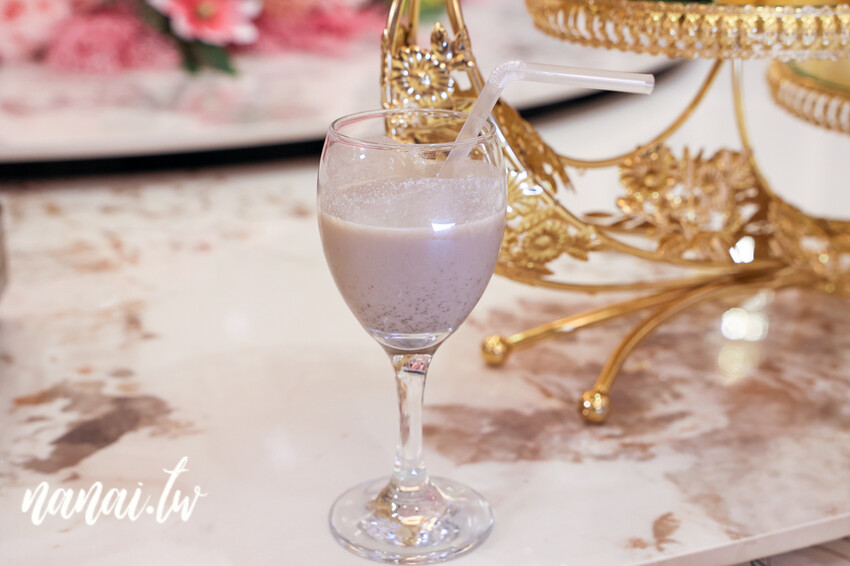 彰化最新火烤櫻桃鴨四吃+桌邊秀，想吃要預訂，直接去會撲空！現撈活體海鮮，帝王蟹、龍蝦通通有，尋鮮坊