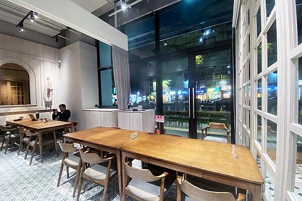 林口三井Outlet二期美食推薦│JK STUDIO林口三井店-歐陸餐廳，非常適合聚會的林口約會餐廳－09.jpg