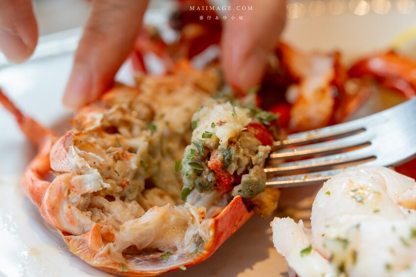 林口三井新開幕「JK Studio歐陸餐廳」波士頓龍蝦 肋眼牛排超值推薦。