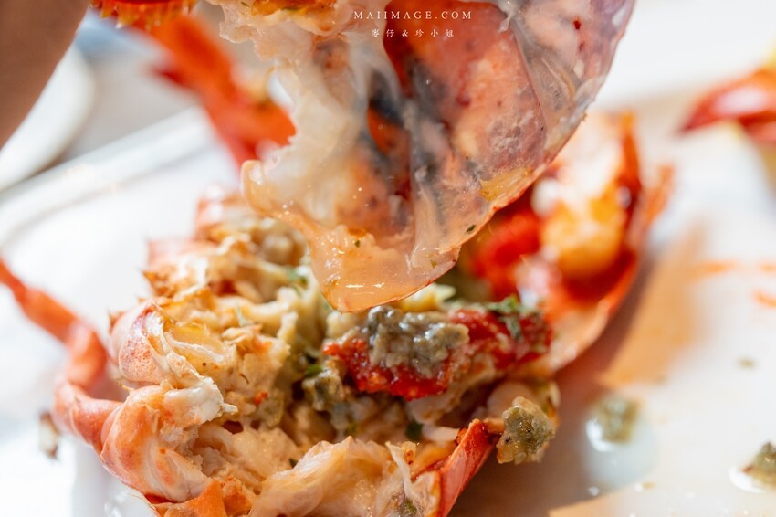 林口三井新開幕「JK Studio歐陸餐廳」波士頓龍蝦 肋眼牛排超值推薦。