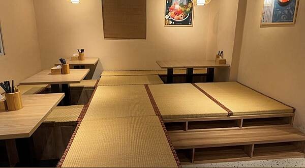 [台北日式]新莊區幸福站「坐著做。海鮮丼飯專門店（新莊幸福店