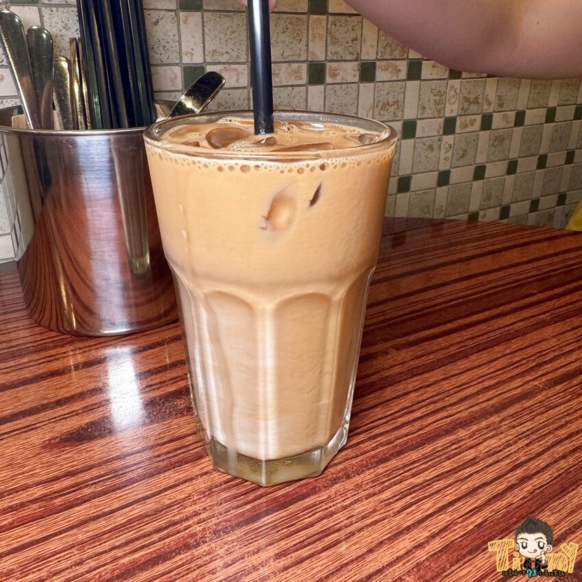 新竹縣竹北市天樂里冰室。竹北最正宗的干炒牛河&絲襪奶茶！ 限量供應的黯然銷魂飯好吃到流淚！ 奶油豬脆脆超港味！ - 跟著踢小米吃喝玩樂趣