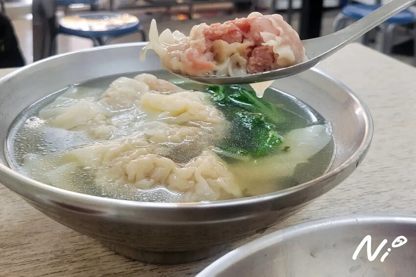 202408 高雄鳳山 ㄚ華鮮蝦大餛飩