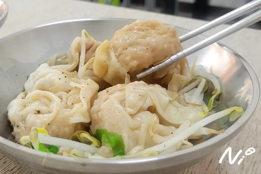 202408 高雄鳳山 ㄚ華鮮蝦大餛飩