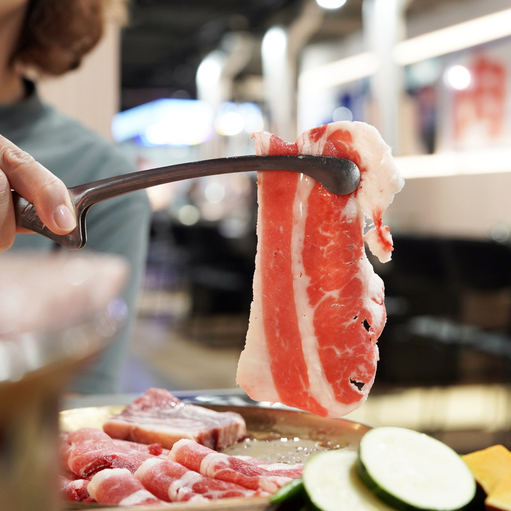 【台中吃到飽餐廳推薦】平價也能爽快吃肉!肉夯夯韓式燒肉吃到飽