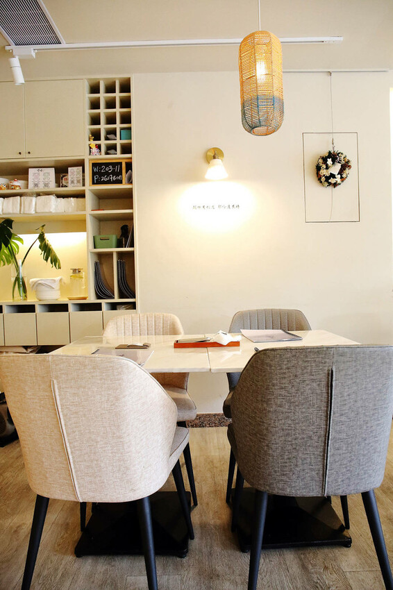 台北寵物友善餐廳｜其時Bistro〜台北草地寵物餐廳，有專屬