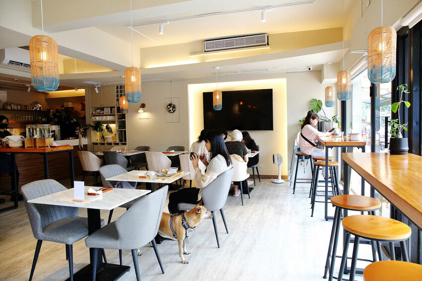 台北寵物友善餐廳｜其時Bistro〜台北草地寵物餐廳，有專屬