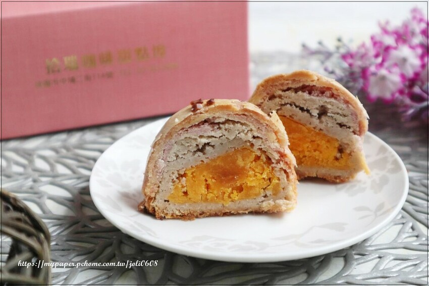 桃園市桃園區【拾瑞咖啡烘培】春節禮盒推薦 桃園伴手禮推薦 巴斯克蛋糕、蛋黃酥、千層酥真材實料手工製作 年節送禮必備首選