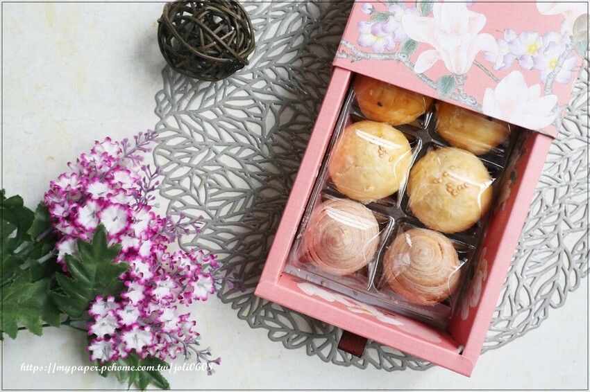 桃園市桃園區【拾瑞咖啡烘培】春節禮盒推薦 桃園伴手禮推薦 巴斯克蛋糕、蛋黃酥、千層酥真材實料手工製作 年節送禮必備首選