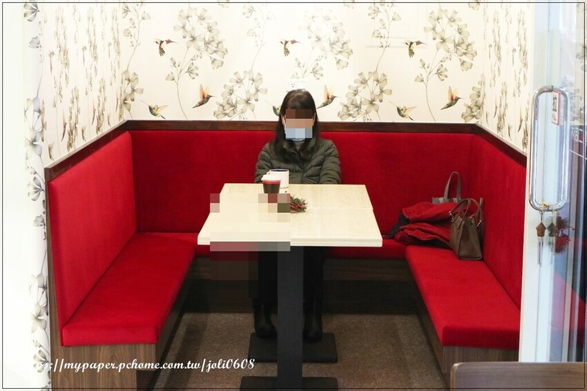 桃園市桃園區【拾瑞咖啡烘培】春節禮盒推薦 桃園伴手禮推薦 巴斯克蛋糕、蛋黃酥、千層酥真材實料手工製作 年節送禮必備首選