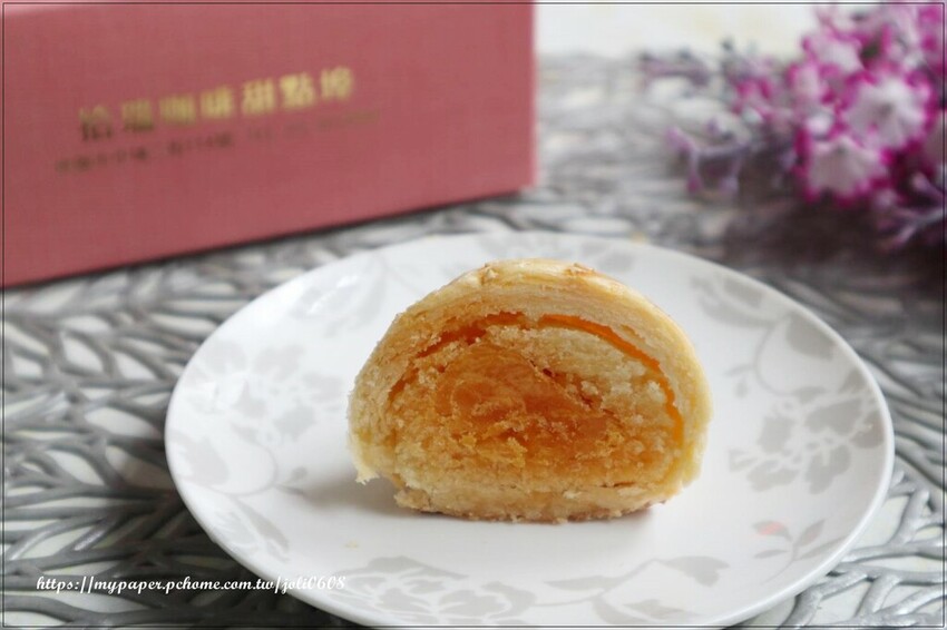 桃園市桃園區【拾瑞咖啡烘培】春節禮盒推薦 桃園伴手禮推薦 巴斯克蛋糕、蛋黃酥、千層酥真材實料手工製作 年節送禮必備首選