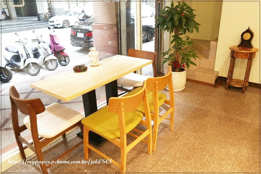 桃園市桃園區【拾瑞咖啡烘培】春節禮盒推薦 桃園伴手禮推薦 巴斯克蛋糕、蛋黃酥、千層酥真材實料手工製作 年節送禮必備首選