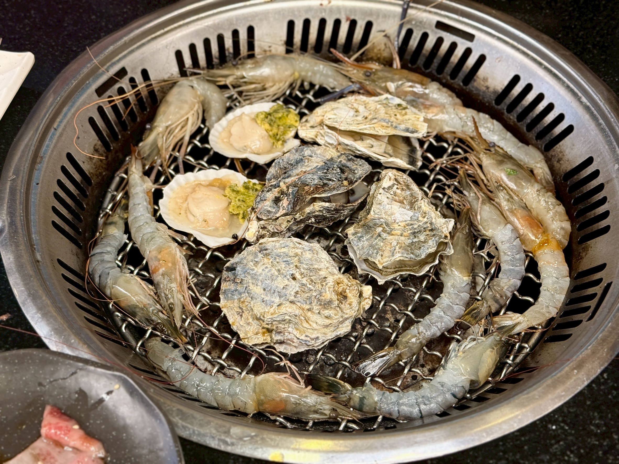 【桃園燒肉吃到飽推薦】匠夯日式無煙燒肉火烤兩吃吃到飽,最低689元起就可以吃到飽還有A5 和牛、泰國蝦、生蠔、干貝頂級海鮮吃到飽跟代烤服務 – 洋洋的吃喝玩樂