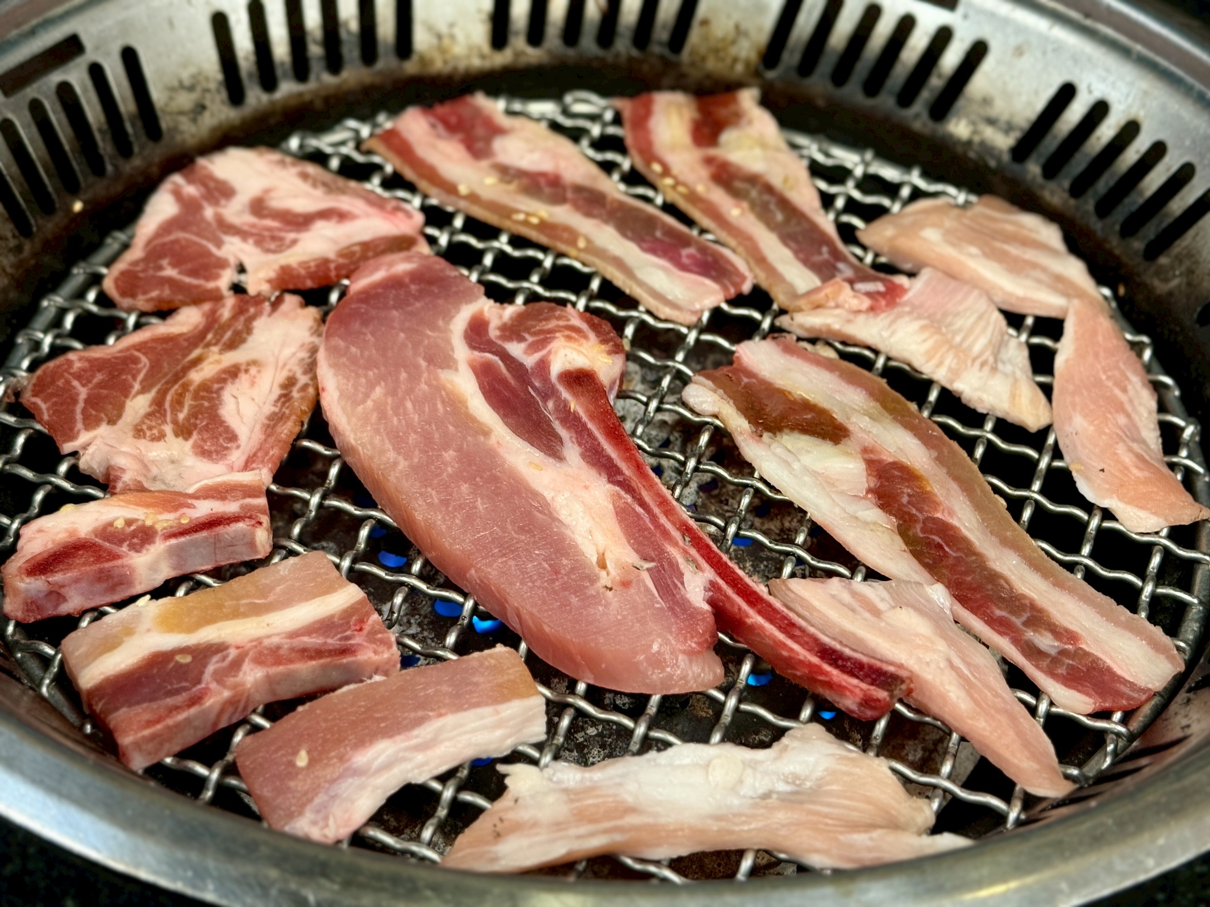 【桃園燒肉吃到飽推薦】匠夯日式無煙燒肉火烤兩吃吃到飽,最低689元起就可以吃到飽還有A5 和牛、泰國蝦、生蠔、干貝頂級海鮮吃到飽跟代烤服務 – 洋洋的吃喝玩樂