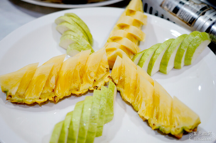 蘇澳必吃海鮮推薦!金媽祖旁的水都活海鮮,40年老字號的海味饗宴。