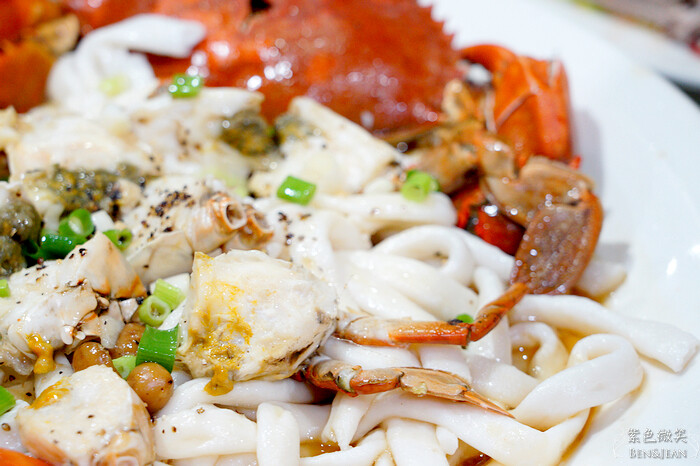 蘇澳必吃海鮮推薦!金媽祖旁的水都活海鮮,40年老字號的海味饗宴。