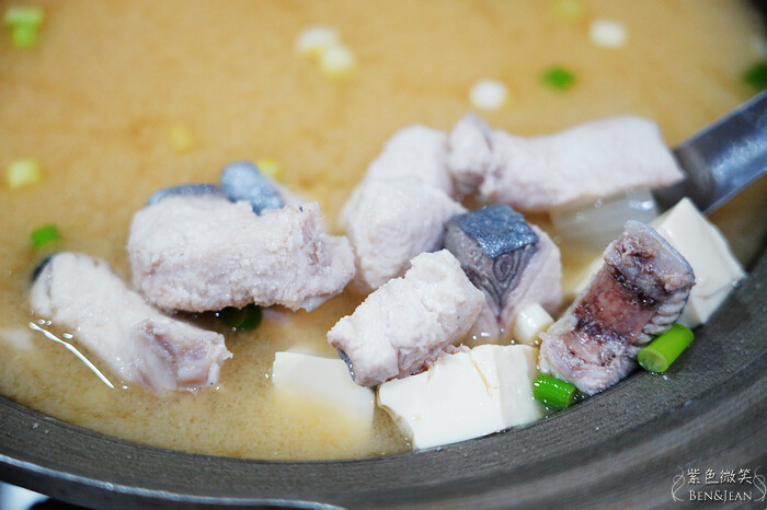 蘇澳必吃海鮮推薦!金媽祖旁的水都活海鮮,40年老字號的海味饗宴。