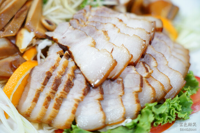 蘇澳必吃海鮮推薦!金媽祖旁的水都活海鮮,40年老字號的海味饗宴。