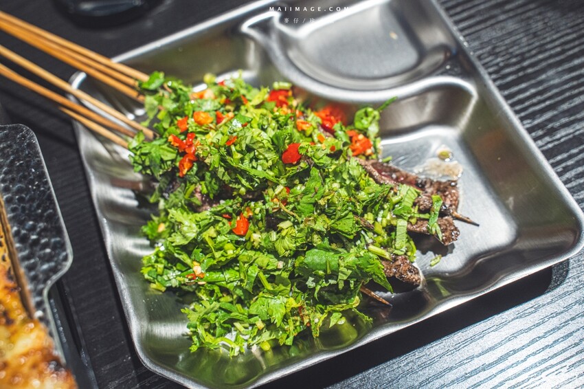 大安區成都燒烤開幕！川火成都燒烤最強江湖菜 串燒必吃攻略。