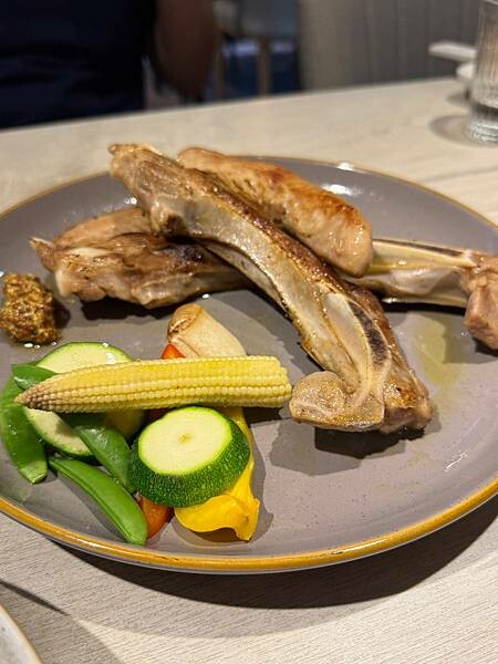 ［台北美食］大直北安路上適合約會的餐酒館| Otto Pas