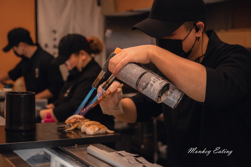 魚和米壽司北屯店│豐原人氣高CP值日本料理進軍大坑!厚切生魚片、奢華海鮮丼、浮誇握壽司都好吃。大坑美食推薦 - 貪吃猴的幻想