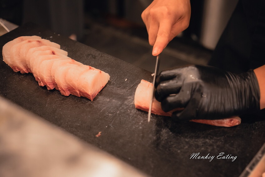 魚和米壽司北屯店│豐原人氣高CP值日本料理進軍大坑!厚切生魚片、奢華海鮮丼、浮誇握壽司都好吃。大坑美食推薦 - 貪吃猴的幻想