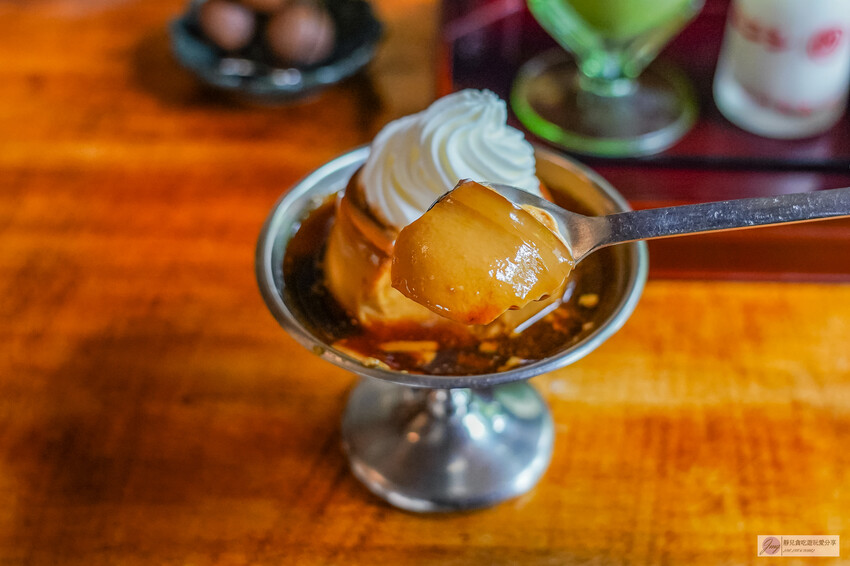 台南昭和復古老宅咖啡廳!「島鹿·喫茶」必吃招牌布丁與炙燒明太子飯糰。 台南昭和復古老宅咖啡廳!「島鹿·喫茶」必吃招牌布丁與炙燒明太子飯糰。