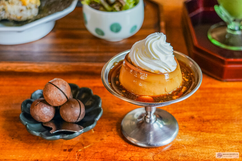 台南昭和復古老宅咖啡廳!「島鹿·喫茶」必吃招牌布丁與炙燒明太子飯糰。 台南昭和復古老宅咖啡廳!「島鹿·喫茶」必吃招牌布丁與炙燒明太子飯糰。