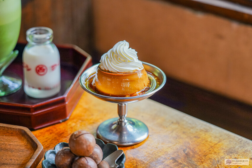 台南昭和復古老宅咖啡廳!「島鹿·喫茶」必吃招牌布丁與炙燒明太子飯糰。 台南昭和復古老宅咖啡廳!「島鹿·喫茶」必吃招牌布丁與炙燒明太子飯糰。
