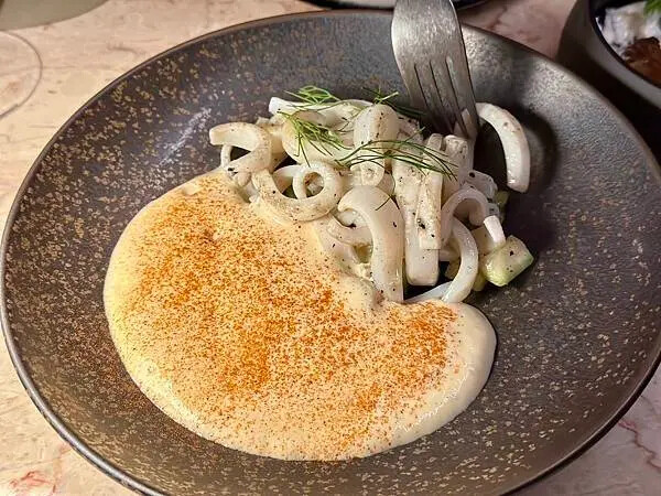 國父紀念館站美食推薦!Ochre Grill & Bar 瑪黑餐酒主打炭火歐陸料理。