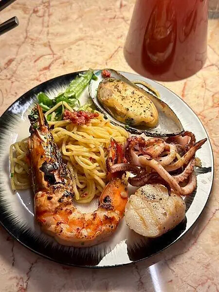 國父紀念館站美食推薦!Ochre Grill & Bar 瑪黑餐酒主打炭火歐陸料理。