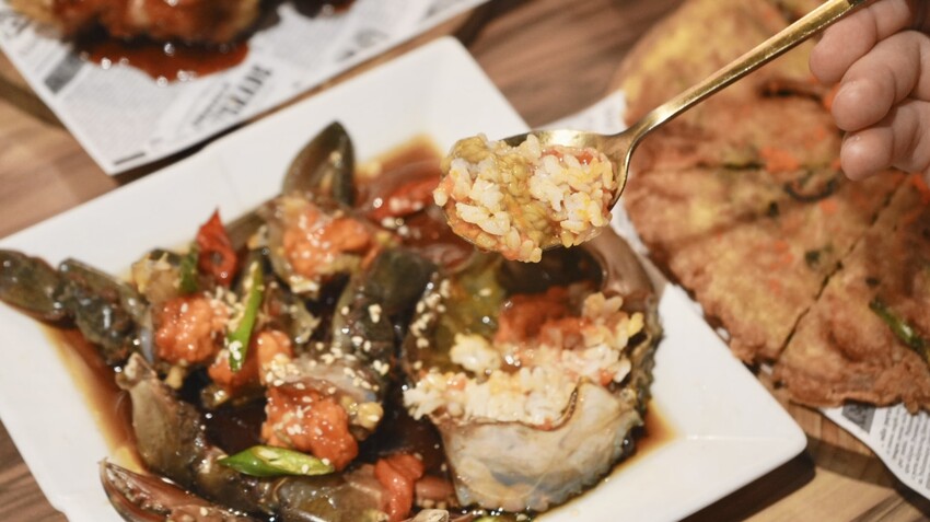 台北市大安區[台北美食] 聚聚韓式原塊烤肉｜隱藏在二樓的道地韓式料理！醬蟹、炸雞、煎餅一次滿足！