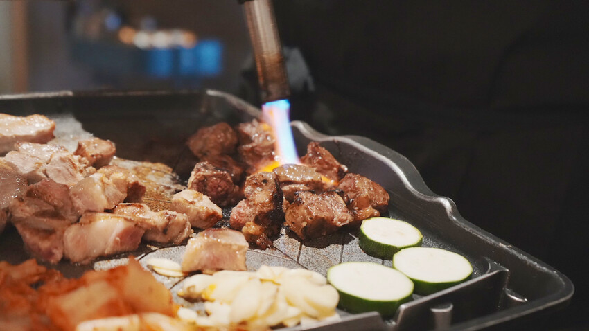 台北市大安區[台北美食] 聚聚韓式原塊烤肉｜隱藏在二樓的道地韓式料理！醬蟹、炸雞、煎餅一次滿足！