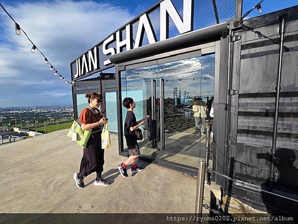 🌟【桃園乳姑山夜景餐廳必吃】見山景觀餐廳💖360°無死角夜景 🌟【桃園乳姑山夜景餐廳必吃】見山景觀餐廳💖360°無死角夜景