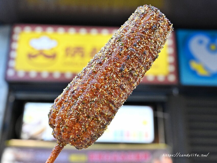 炳叔烤玉米｜台中必吃烤玉米推薦！六種口味任你選，在一中商圈也吃得到人氣烤玉米 - 糖糖's 享食生活